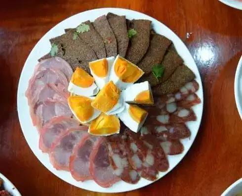 云南农村“八大碗”,经久不衰的美食经典!你吃了几碗？