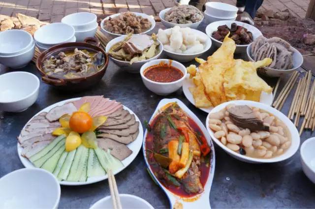 云南农村“八大碗”,经久不衰的美食经典!你吃了几碗？